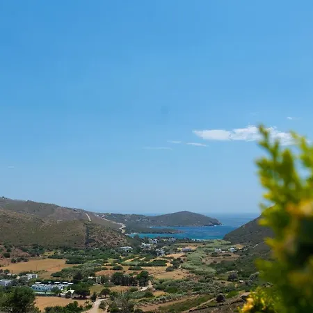 Villa Heliades Villas Suites With Private Pool And View To Aegean Sea Makrotándalon